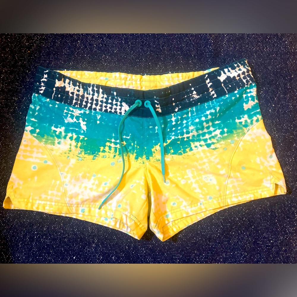 Columbia Board Shorts. Quick Dry material. 3” inseam